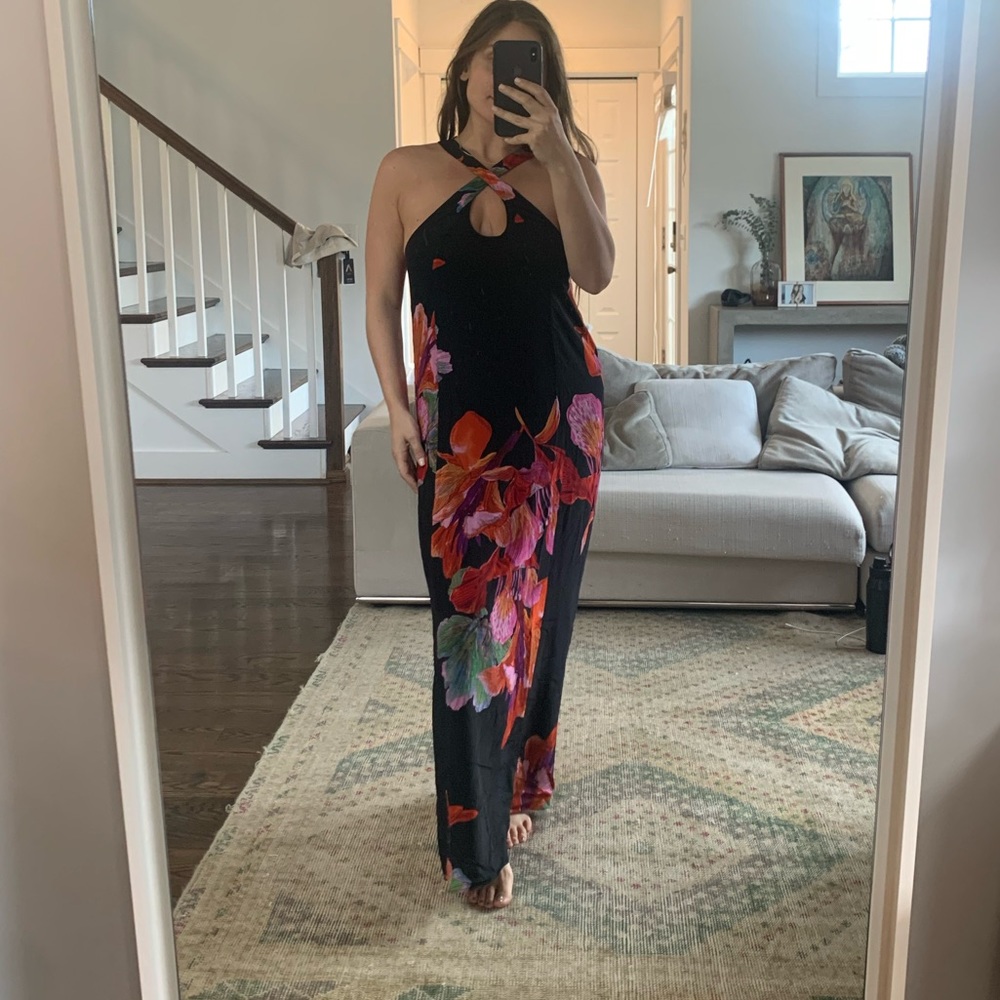 Gorgeous Maxi dress with flowers